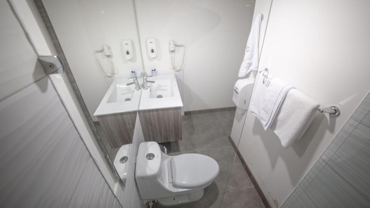 Hotel Torre Poblado Medellin Ngoại thất bức ảnh
